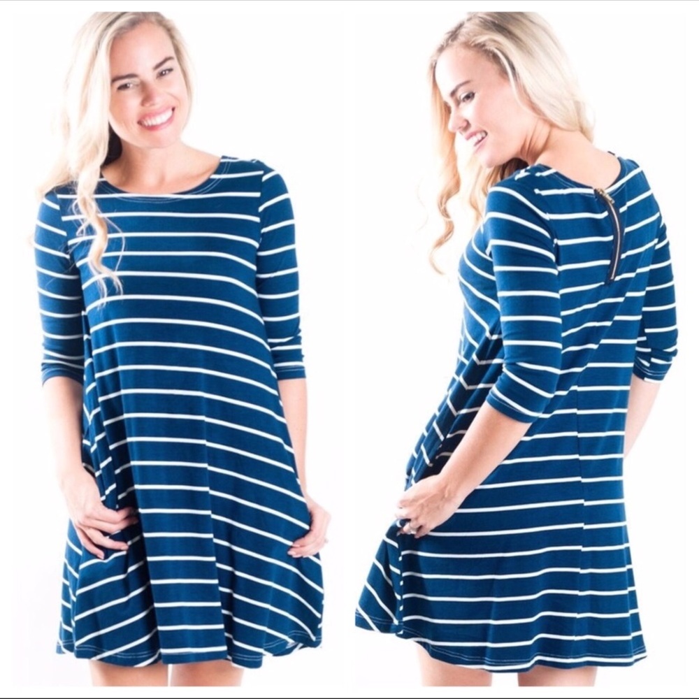 NEW NAVY AND WHITE NAUTICAL POCKET DRESS - Picture 2 of 4